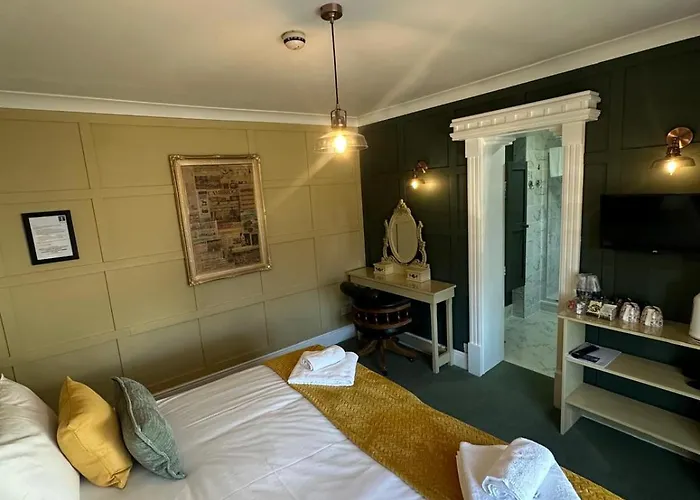 The Cambridge Guest House By Tas